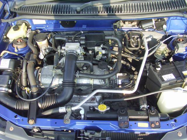 2000 Mazda Demio Pics