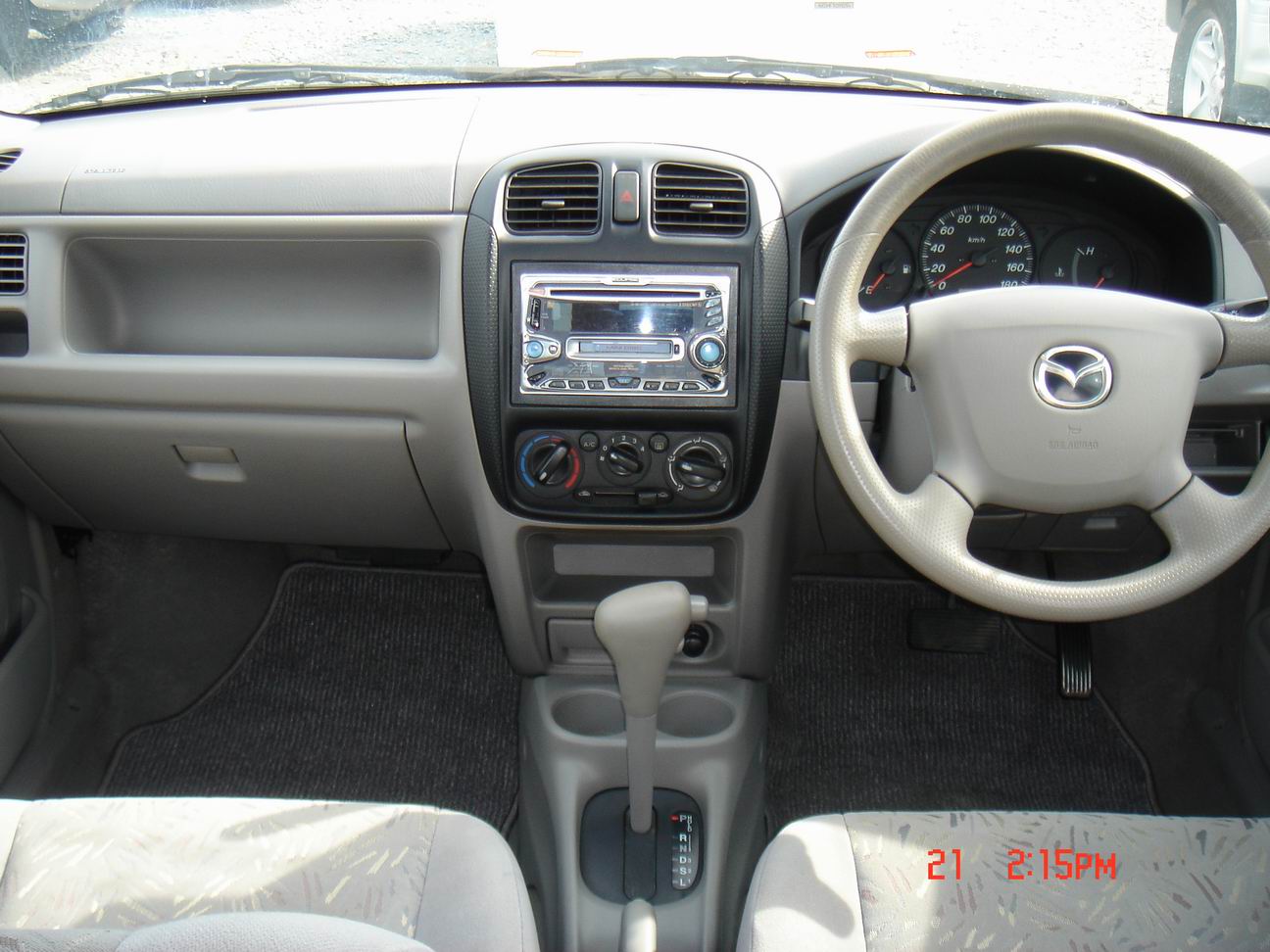 2000 Mazda Demio Pictures