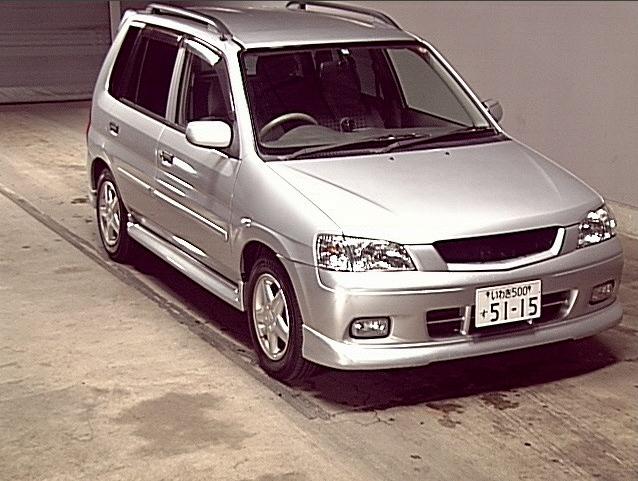 2000 Mazda Demio Photos