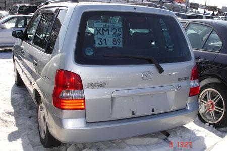 2000 Mazda Demio Images