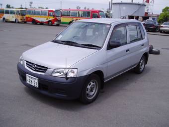 2000 Mazda Demio Pictures