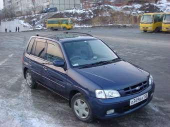 2000 Mazda Demio Photos