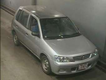 2000 Mazda Demio Pictures