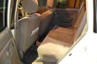 2000 Mazda Demio Pictures
