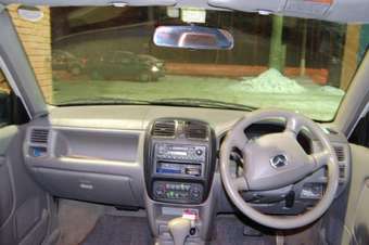 2000 Mazda Demio Photos