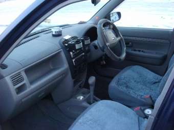 2000 Mazda Demio Photos