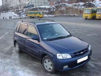 2000 Mazda Demio Pictures
