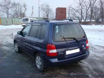 2000 Mazda Demio Photos