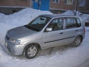 2000 Mazda Demio Images