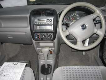 2000 Mazda Demio Images