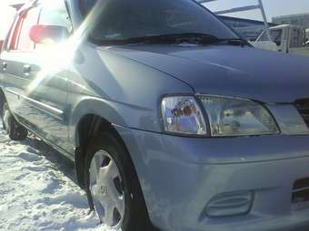 2000 Mazda Demio Images