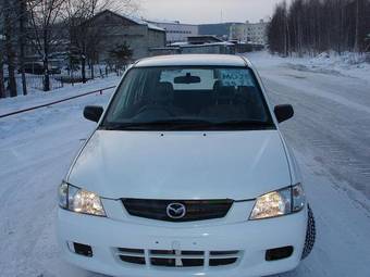 2000 Mazda Demio Photos