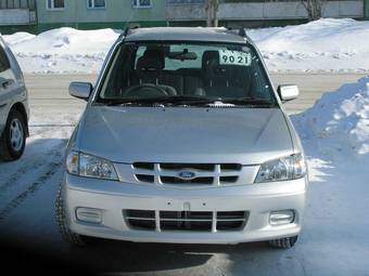 2000 Mazda Demio Images