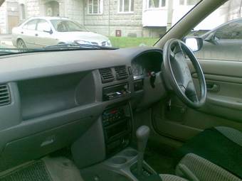 2000 Mazda Demio Photos