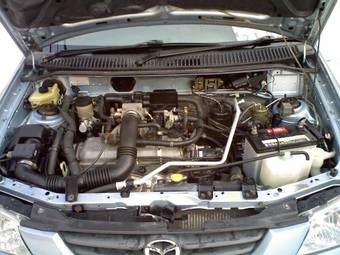 2000 Mazda Demio Photos