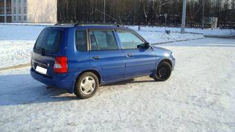 2000 Mazda Demio Photos