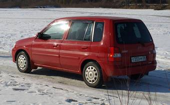 2000 Mazda Demio Pictures
