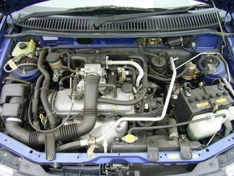 2000 Mazda Demio Pictures