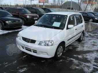 2000 Mazda Demio Photos