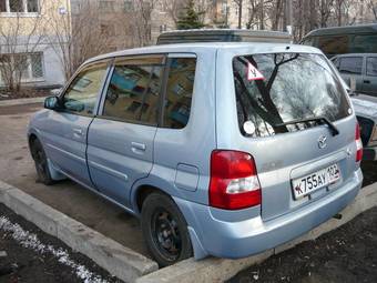 2000 Mazda Demio Photos
