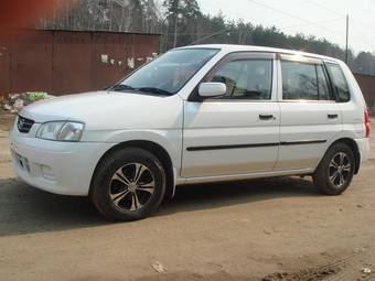 2000 Mazda Demio Pictures