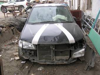 2000 Mazda Demio Pics