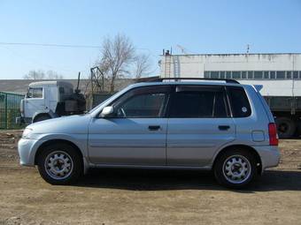 2000 Mazda Demio Photos