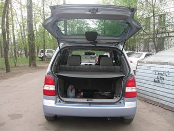 2000 Mazda Demio Pictures