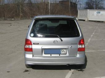 2000 Mazda Demio Photos