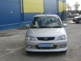 2000 Mazda Demio Photos