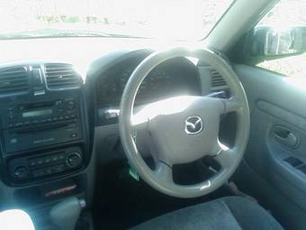 2000 Mazda Demio Photos