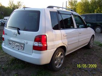 2000 Mazda Demio Pictures