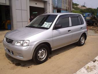 2000 Mazda Demio Photos