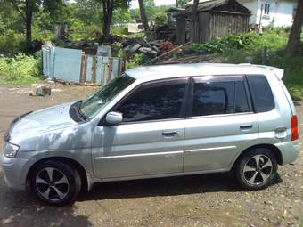 2000 Mazda Demio Pictures