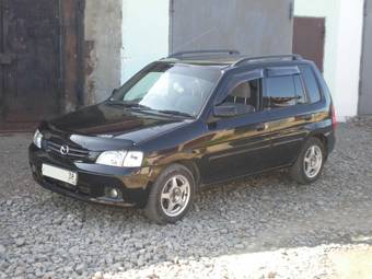 2000 Mazda Demio Photos