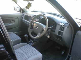 2000 Mazda Demio Photos