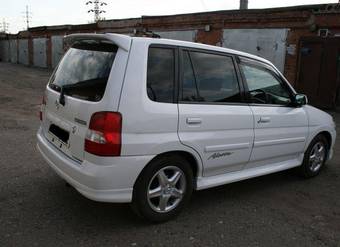 2000 Mazda Demio Pictures