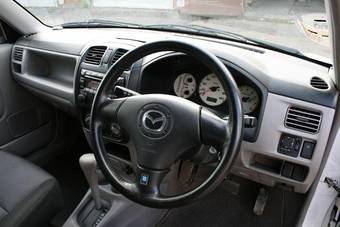 2000 Mazda Demio Pictures