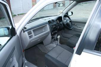 2000 Mazda Demio Photos