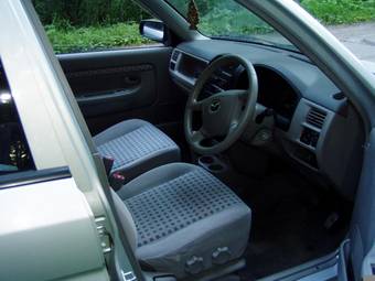 2000 Mazda Demio Pictures