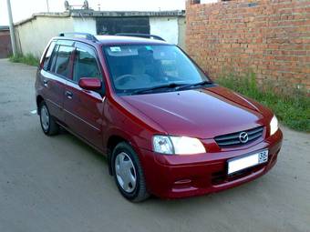 2000 Mazda Demio Photos