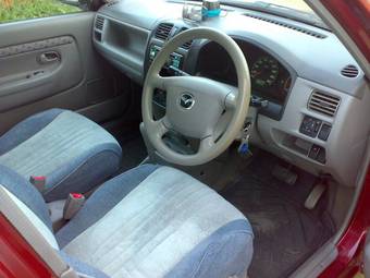 2000 Mazda Demio Photos