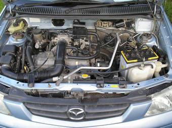 2000 Mazda Demio Photos