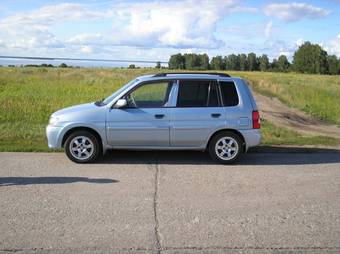 2000 Mazda Demio Images