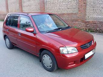 2000 Mazda Demio Photos