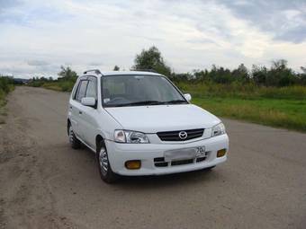 2000 Mazda Demio Pictures