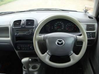 2000 Mazda Demio Photos