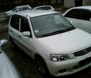 2000 Mazda Demio Pics