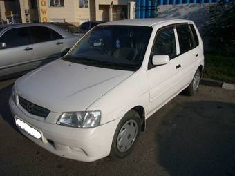 2000 Mazda Demio Pictures