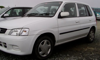 2001 Mazda Demio